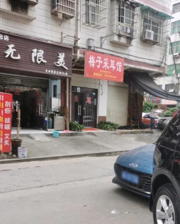 下午晚上过去，每个区的楼栋夹层